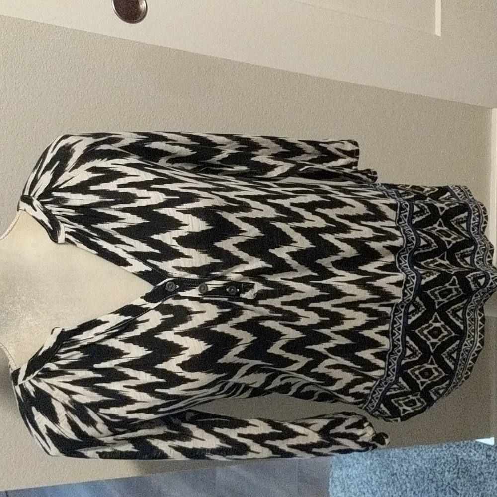 Lucky Brand | Chevron print popover blouse | Medium